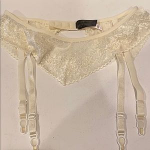 COPY - VS SIGNATURE GOLD COLLECTION GARTER
